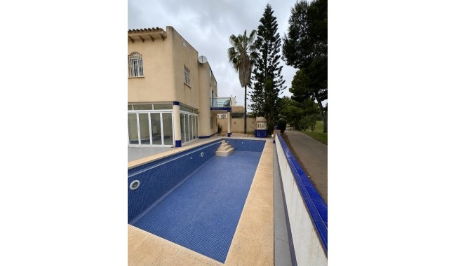 Resale - Villa - Orihuela Costa - Las Ramblas