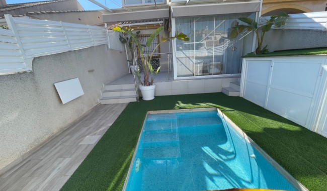 Sprzedaż - Apartament - Pilar de La Horadada - Playa de los Jesuitas