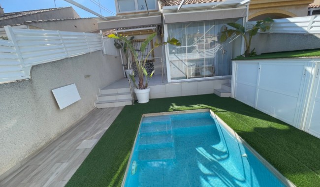 Sprzedaż - Apartament - Pilar de La Horadada - Playa de los Jesuitas