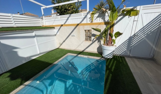 Sprzedaż - Apartament - Pilar de La Horadada - Playa de los Jesuitas