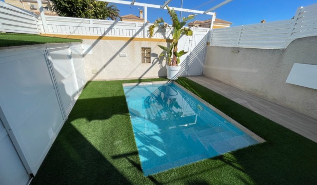 Sprzedaż - Apartament - Pilar de La Horadada - Playa de los Jesuitas