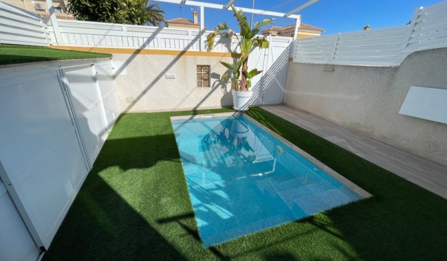 Sprzedaż - Apartament - Pilar de La Horadada - Playa de los Jesuitas