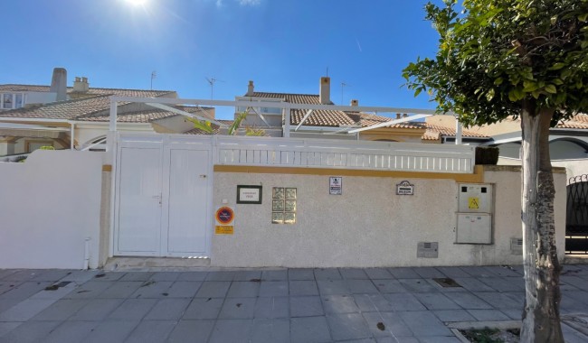 Sprzedaż - Apartament - Pilar de La Horadada - Playa de los Jesuitas