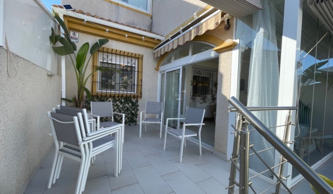 Sprzedaż - Apartament - Pilar de La Horadada - Playa de los Jesuitas
