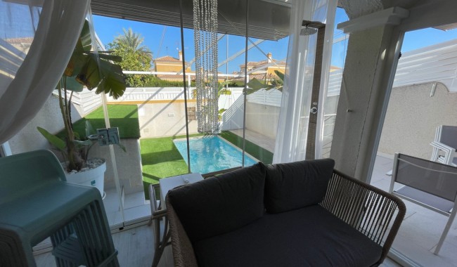 Sprzedaż - Apartament - Pilar de La Horadada - Playa de los Jesuitas