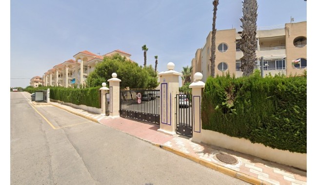Segunda mano - Apartamento - Torrevieja - Urbanización San Luis