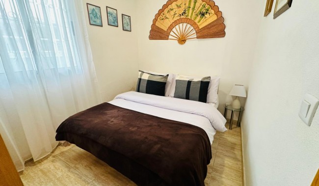 Segunda mano - Apartamento - Torrevieja - Urbanización San Luis
