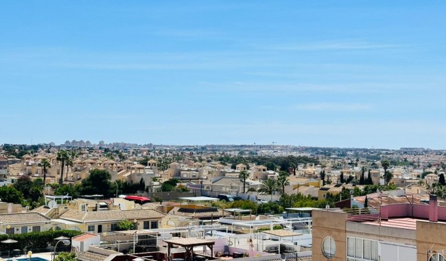 Segunda mano - Apartamento - Torrevieja - Urbanización San Luis