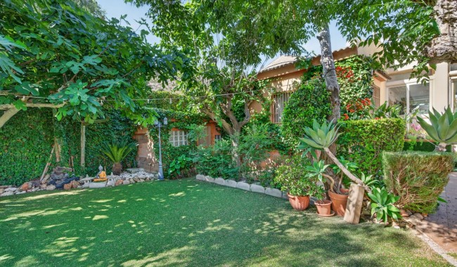 Resale - Villa - Orihuela - Orihuela Center