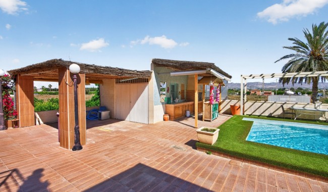 Resale - Villa - Orihuela - Orihuela Center