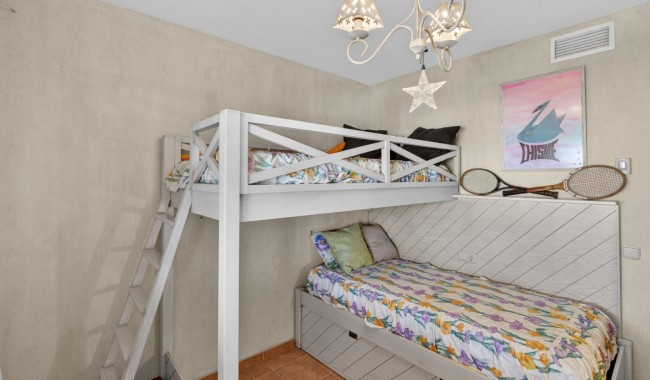 Resale - Villa - Orihuela - Orihuela Center