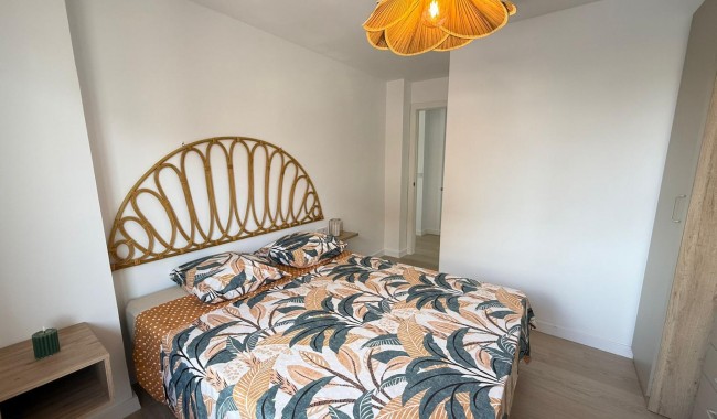 Resale - Apartment - Torrevieja - Playa de los Naufragos