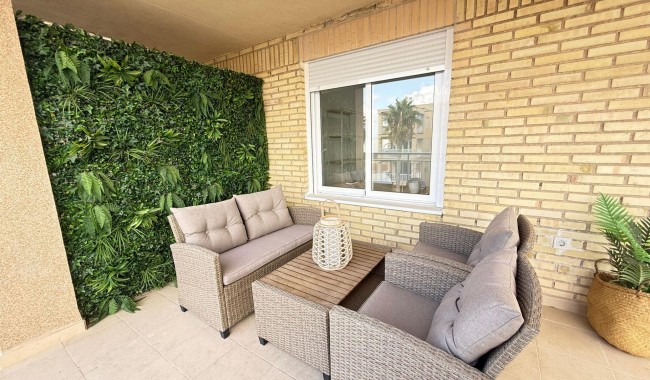 Resale - Apartment - Torrevieja - Playa de los Naufragos