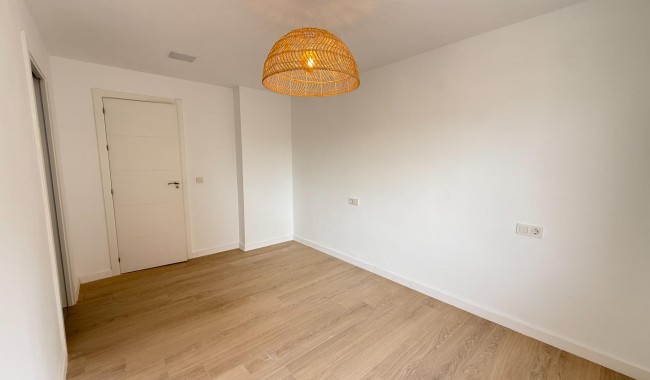 Segunda mano - Apartamento - Torrevieja - Playa de los Naufragos