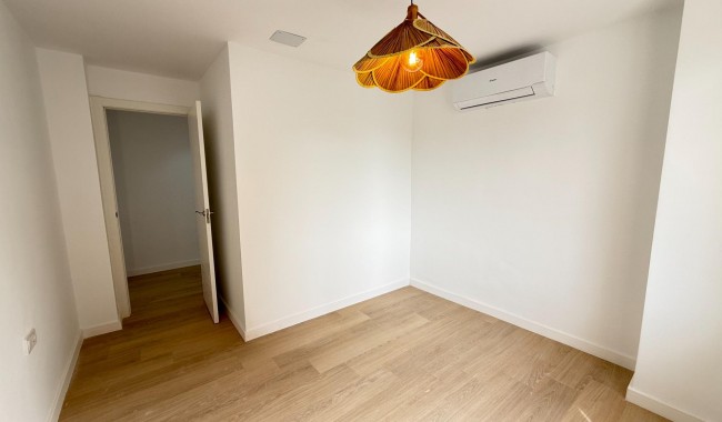 Segunda mano - Apartamento - Torrevieja - Playa de los Naufragos