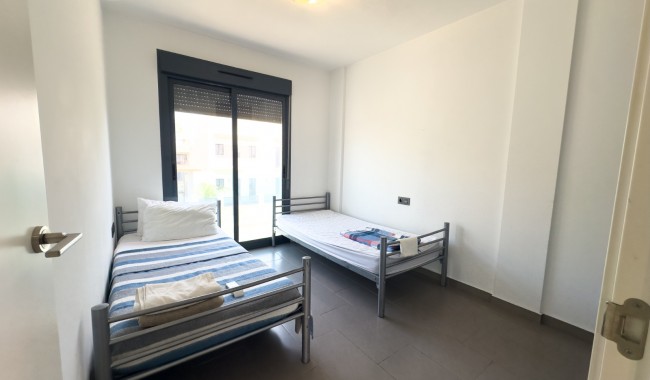 Resale - Apartment - Orihuela Costa - La Zenia