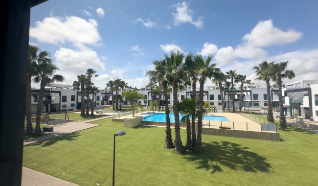 Resale - Apartment - Orihuela Costa - La Zenia