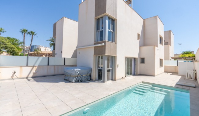 Begagnad - Villa - Santiago de la Ribera - Zona de la playa