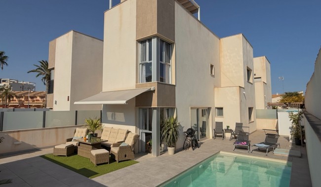 Begagnad - Villa - Santiago de la Ribera - Zona de la playa