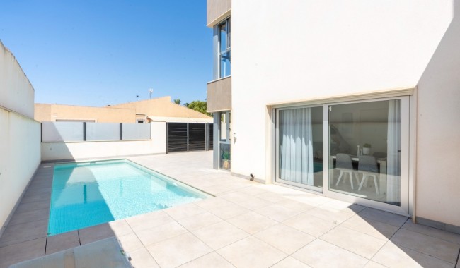 Begagnad - Villa - Santiago de la Ribera - Zona de la playa