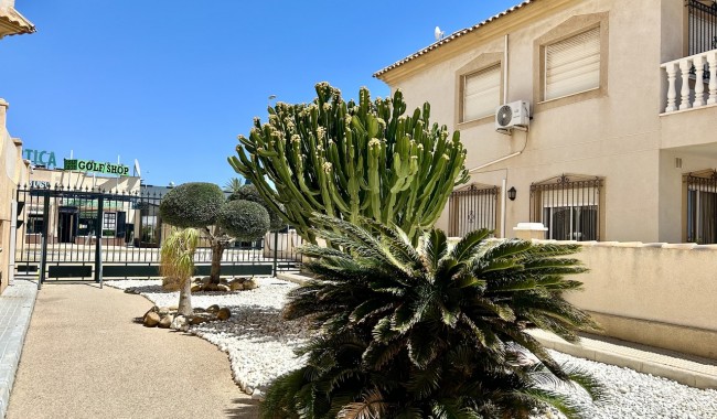 Sprzedaż - Apartament - Orihuela costa - La Zenia