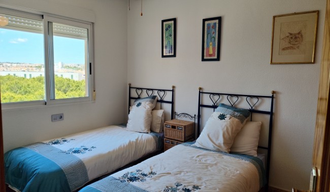 Sprzedaż - Apartament - Orihuela costa - La Zenia