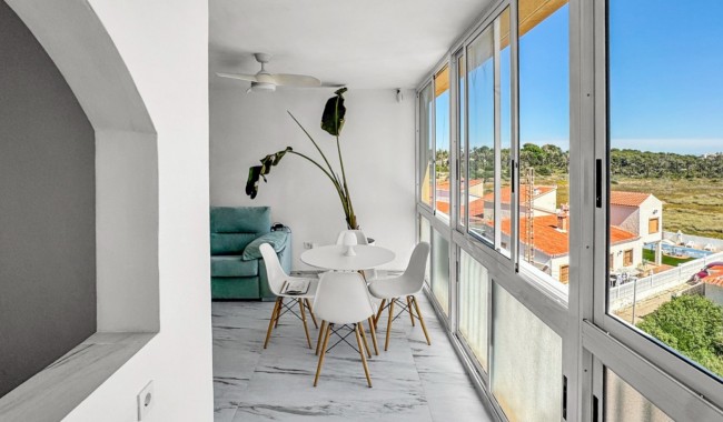 Sprzedaż - Apartament - Orihuela costa - Punta Prima