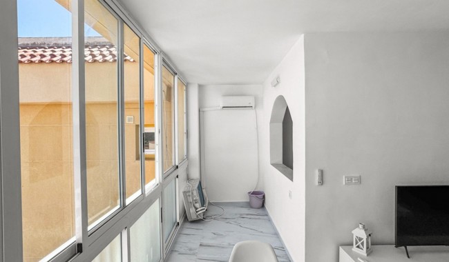 Sprzedaż - Apartament - Orihuela costa - Punta Prima