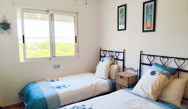Sprzedaż - Apartament - Orihuela costa - La Zenia