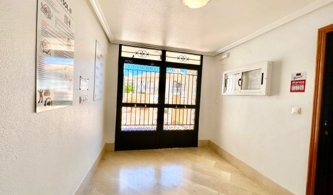 Sprzedaż - Apartament - Orihuela costa - La Zenia