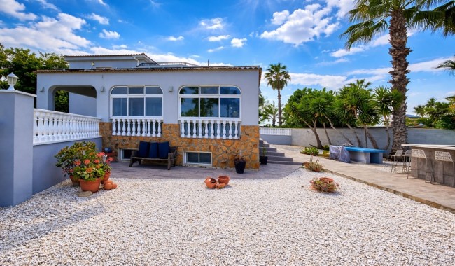 Resale - Villa - Catral