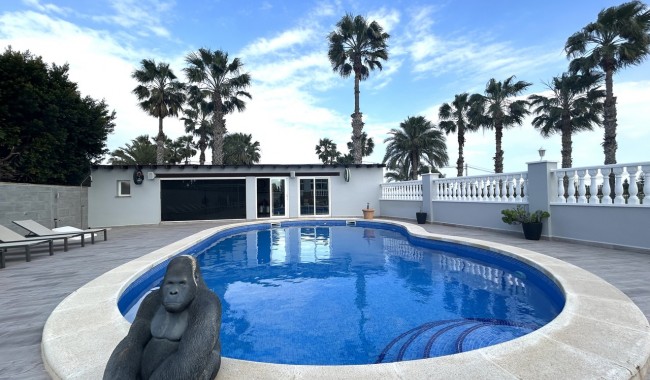 Resale - Villa - Catral