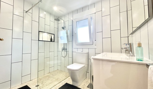 Resale - Villa - Catral