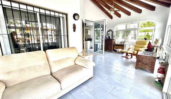 Resale - Villa - Catral