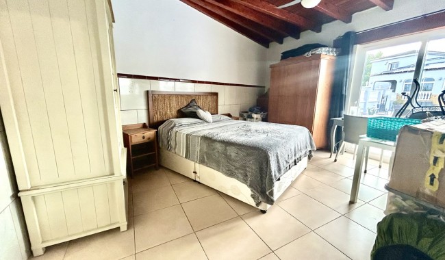 Resale - Villa - Catral