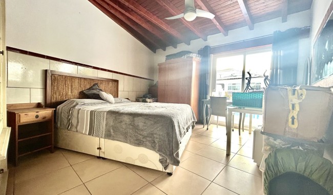 Resale - Villa - Catral