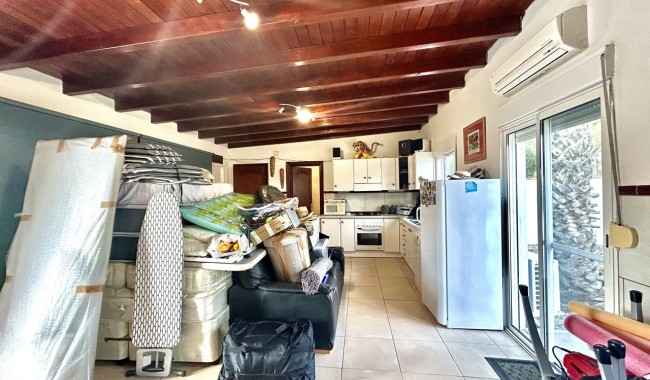 Resale - Villa - Catral