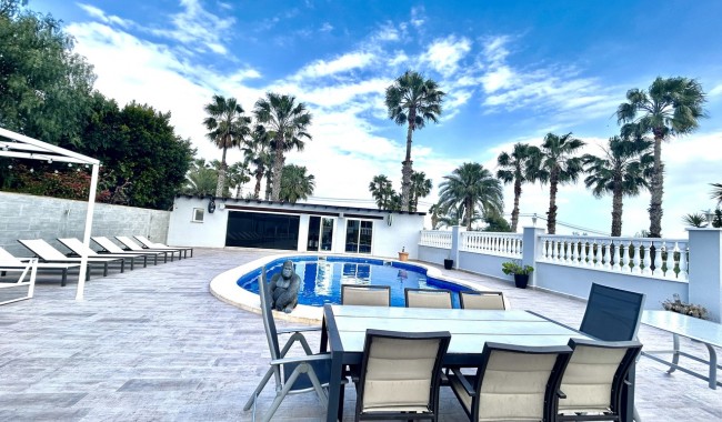 Resale - Villa - Catral