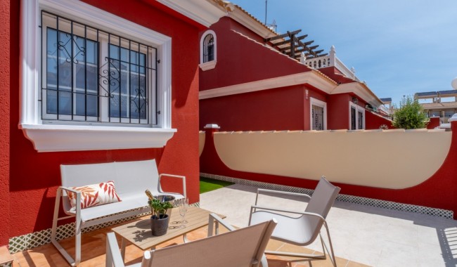 Segunda mano - Villa - Orihuela Costa - Villamartín