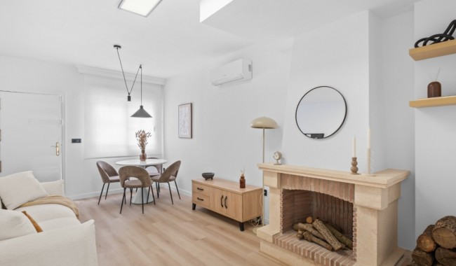 Segunda mano - Villa - Orihuela Costa - Villamartín