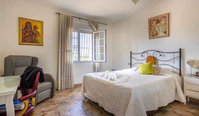 Resale - Villa - Elche - La Hoya