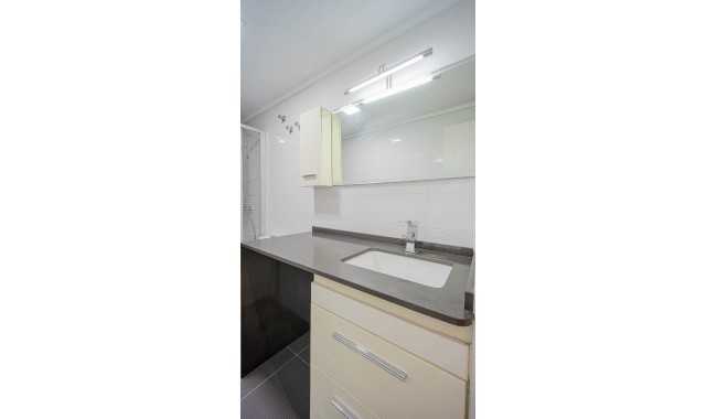 Segunda mano - Apartamento - Torrevieja