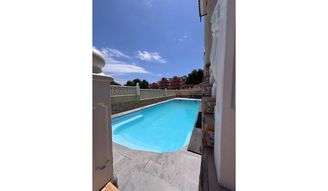 Resale - Townhouse - Villamartín - Costa Blanca