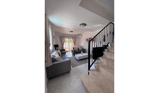 Resale - Townhouse - Villamartín - Costa Blanca