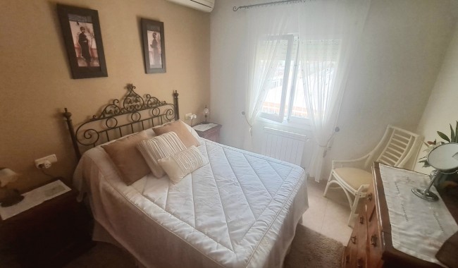 Resale - Villa - Villamartín - El Presidente