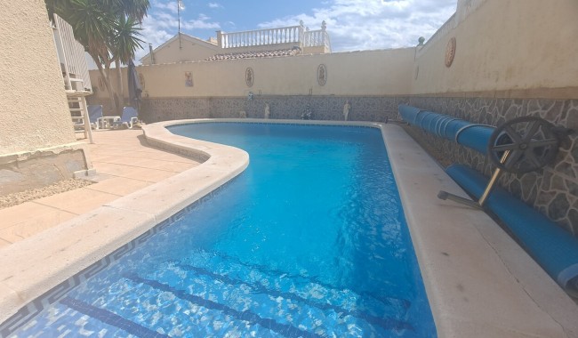 Resale - Villa - Villamartín - El Presidente