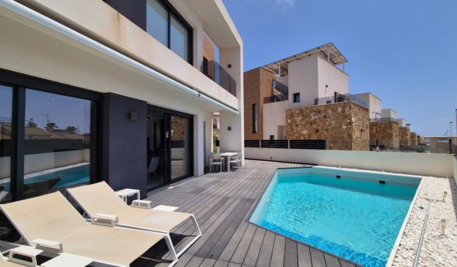 Resale - Villa - Torrevieja - Costa Blanca Sur