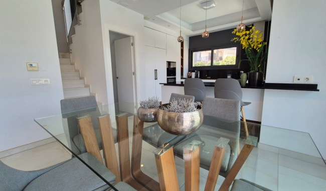 Resale - Villa - Torrevieja - Costa Blanca Sur