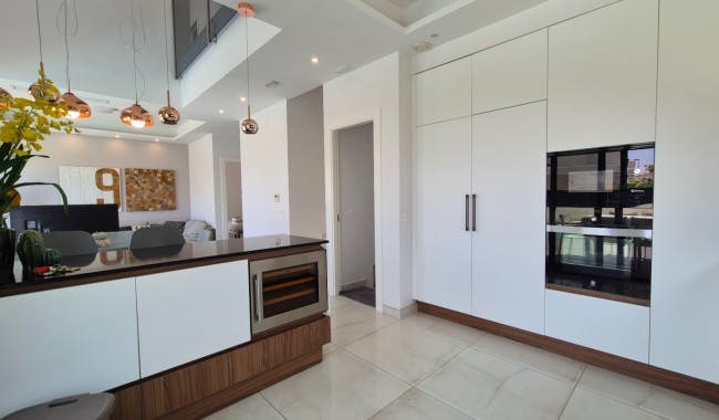 Resale - Villa - Torrevieja - Costa Blanca Sur