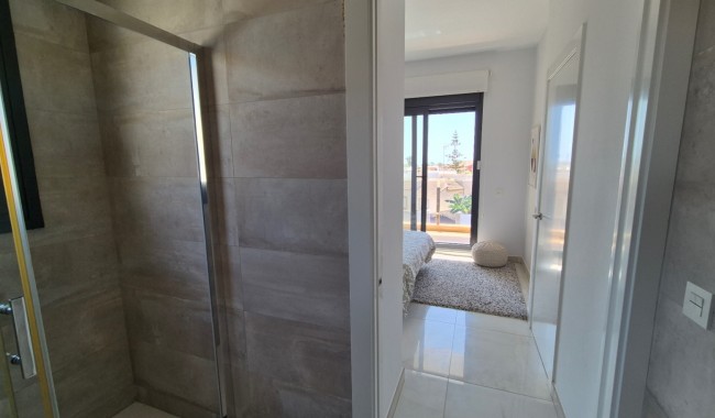 Resale - Villa - Torrevieja - Costa Blanca Sur